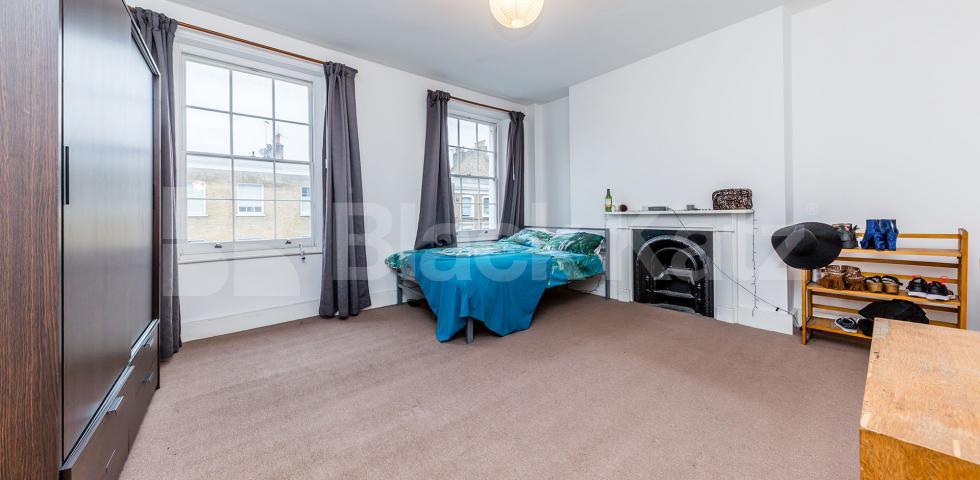 			FANTASTIC 4 BED IN WC1!, 4 Bedroom, 2 bath, 1 reception Flat			 Swinton Street , KINGS CROSS