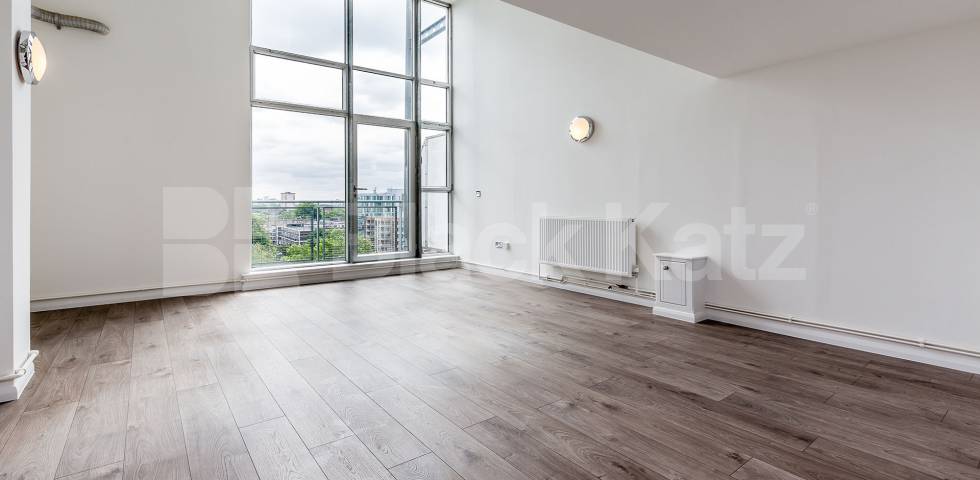 			STUNNING LIVE WORK APARTMENT, 1 Bedroom, 1 bath, 1 reception Flat			 ABILITY PLAZA-KINGSLAND ROAD, DALSTON/HAGGERSTON