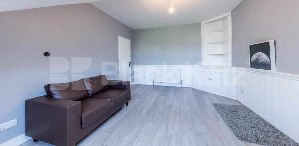 			2 BEDROOM MAISONETTE , 2 Bedroom, 1 bath, 1 reception Maisonette			 HORNSEY RISE GARDENS, CROUCH HILL / ARCHWAY N19