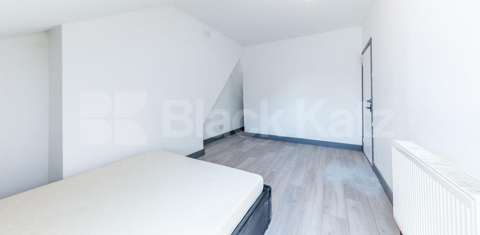 			2 BEDROOM MAISONETTE , 2 Bedroom, 1 bath, 1 reception Maisonette			 HORNSEY RISE GARDENS, CROUCH HILL / ARCHWAY N19