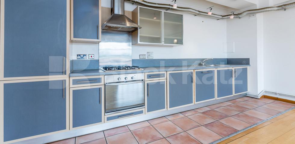 			STUNNING 2 BEDROOM WAREHOUSE APARTMENT, 2 Bedroom, 1 bath, 1 reception Flat			 SPRINGFIELD HOUSE LOFTS-TYSSEN STREET, DALSTON-HAGGERSTON-SHOREDITCH
