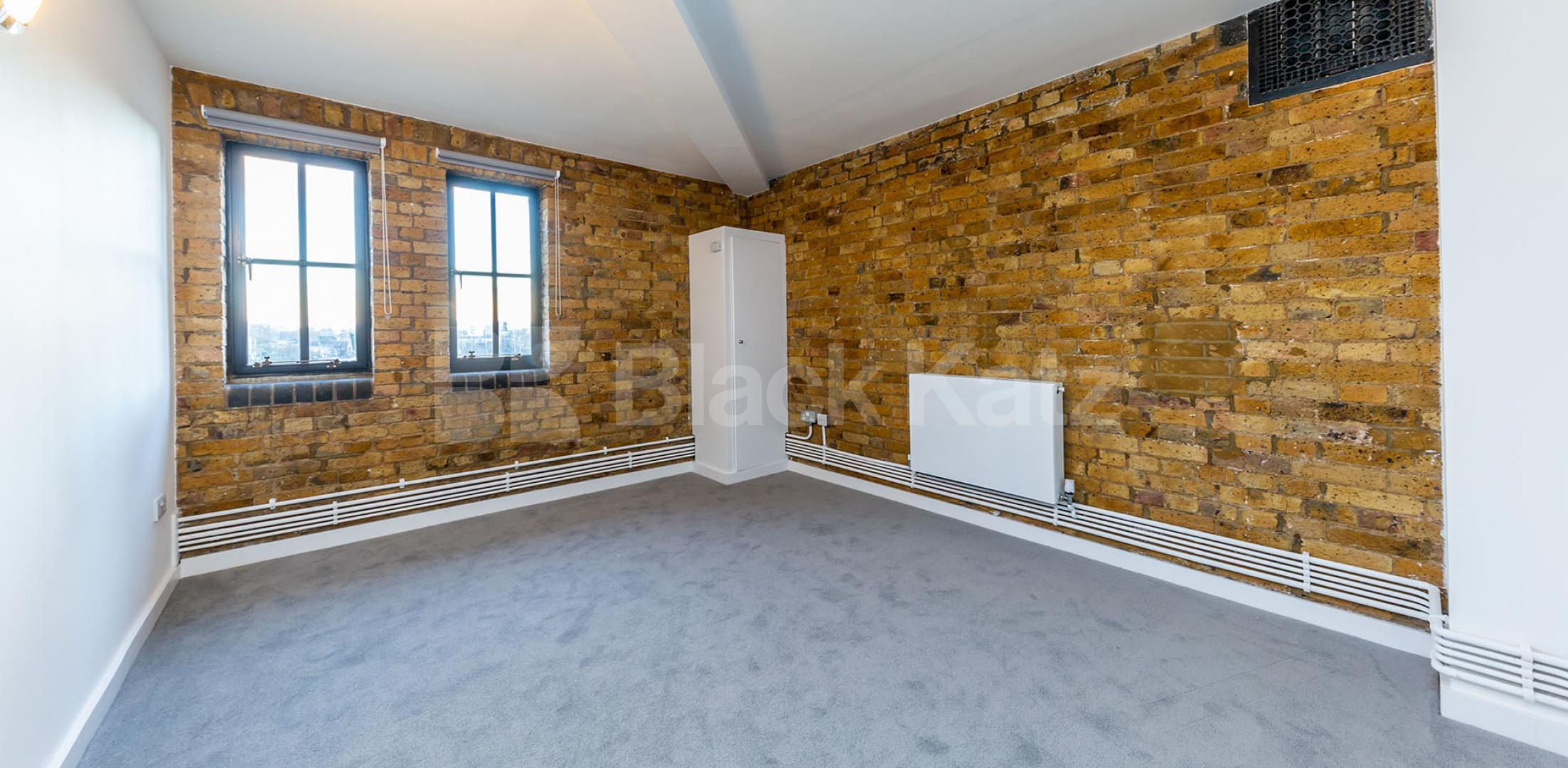 			STUNNING 2 BEDROOM WAREHOUSE CONVERSION WITH MEZZANINE GALLERY, 2 Bedroom, 1 bath, 1 reception Flat			 SPRINGFIELD HOUSE LOFTS-TYSSEN STREET, DALSTON-HAGGERSTON-SHOREDITCH