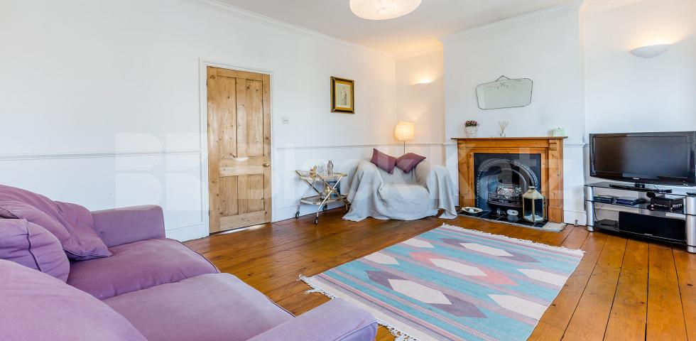			Charming Split Level Flat !, 1 Bedroom, 1 bath, 1 reception Flat			 Palace Road, Crouch End