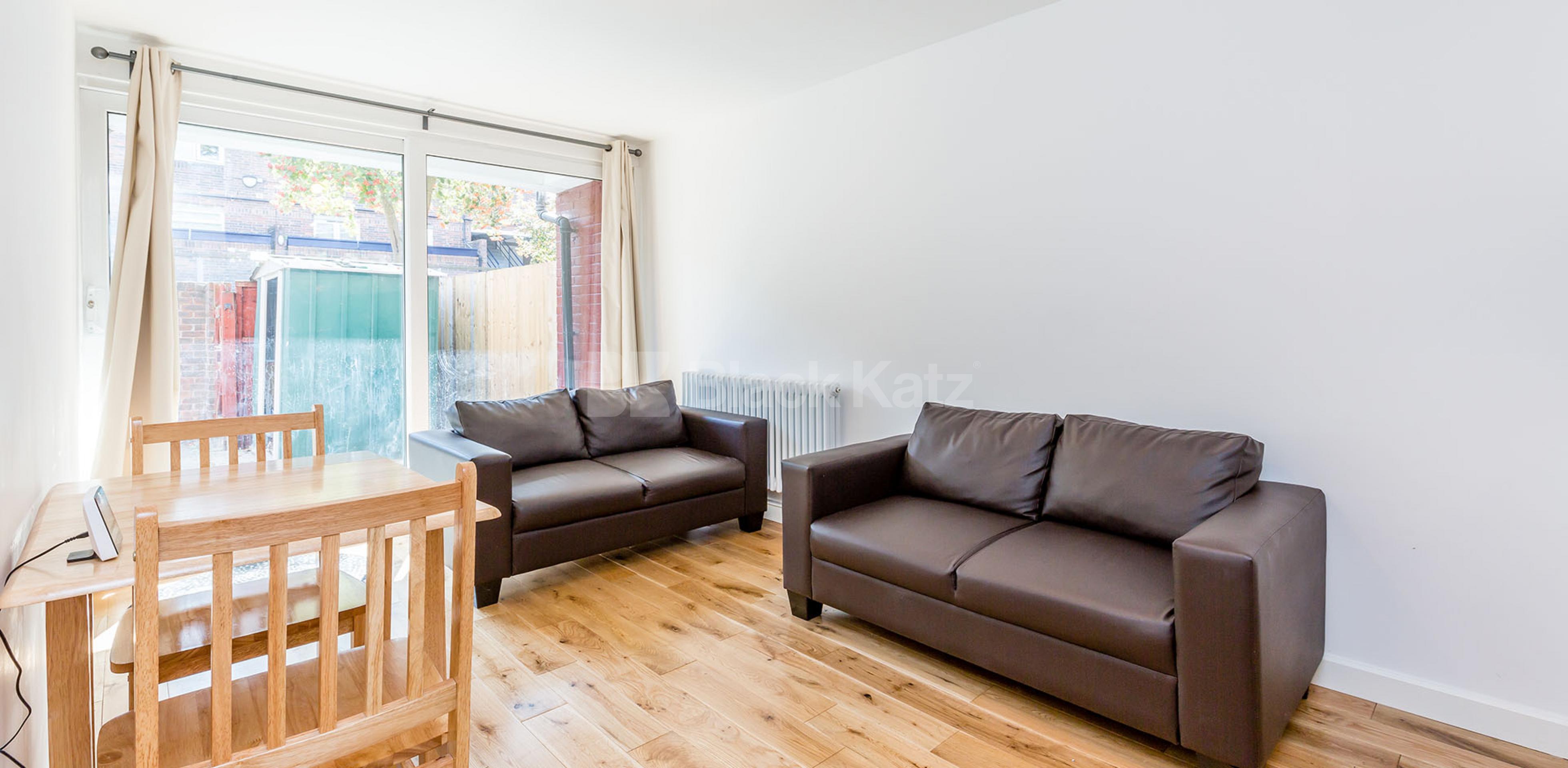 			STUNNING 4 BEDROOM HOUSE, 4 Bedroom, 1 bath, 1 reception House			 Berkeley Walk, HOLLOWAY-FINSBURY PARK-ISLINGTON N7