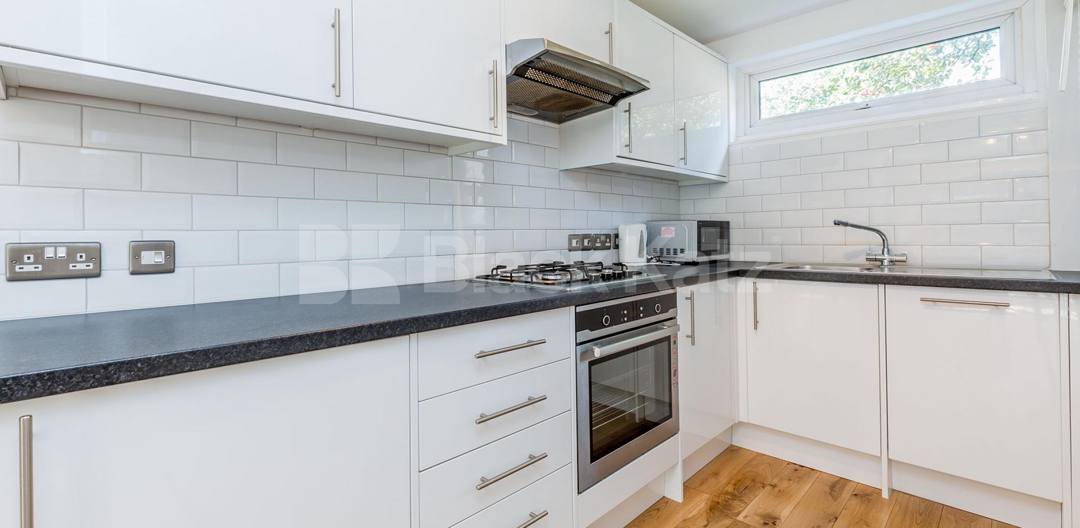 			NEW INSTRUCTION!, 3 Bedroom, 1 bath, 1 reception Flat			 St Marys Terrace, LITTLE VENICE 