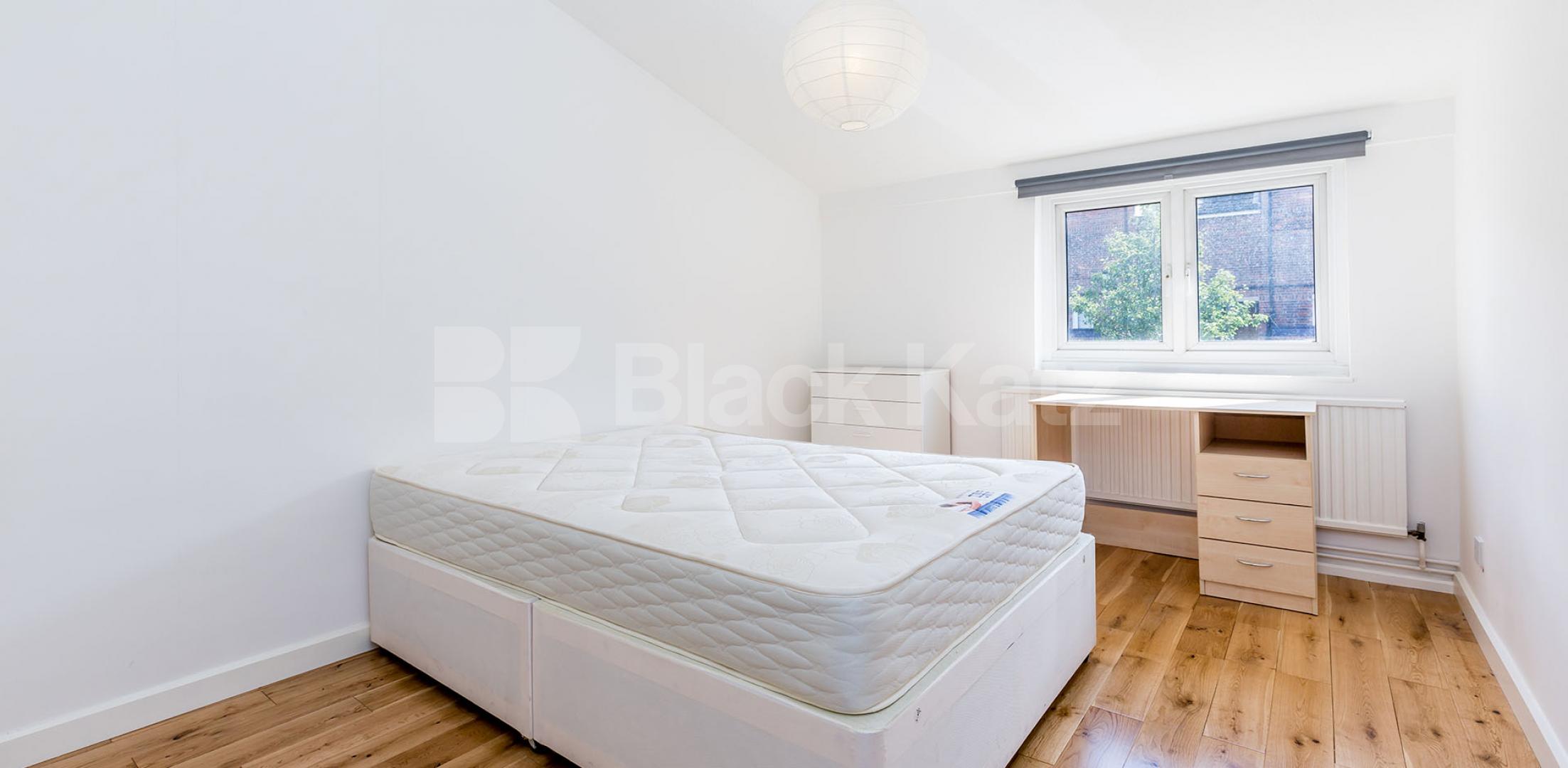 			GOOD FOR 3 SHARERS AVAI:L, 3 Bedroom, 1 bath, 1 reception House			 Manger Road, CALEDONIAN ROAD