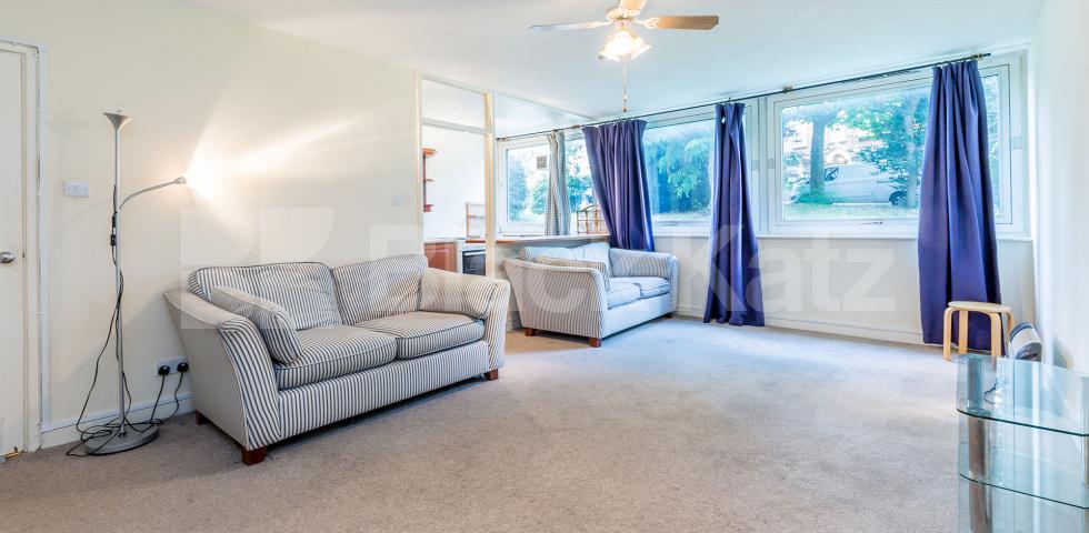 			New Instruction , 2 Bedroom, 1 bath, 1 reception Flat			 Mountview Road, STROUD GREEN-FINSBURY PARK