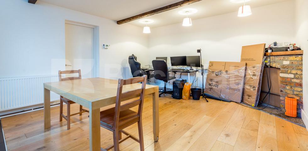 			1 Bedroom, 1 bath, 1 reception Ground Floor Flat			 High Street, Hornsey