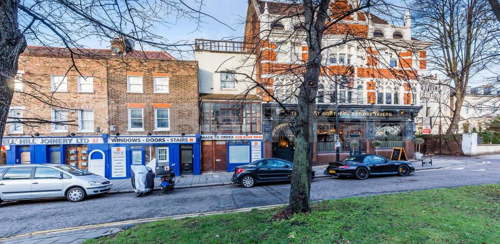 			1 Bedroom, 1 bath, 1 reception Ground Floor Flat			 High Street, Hornsey