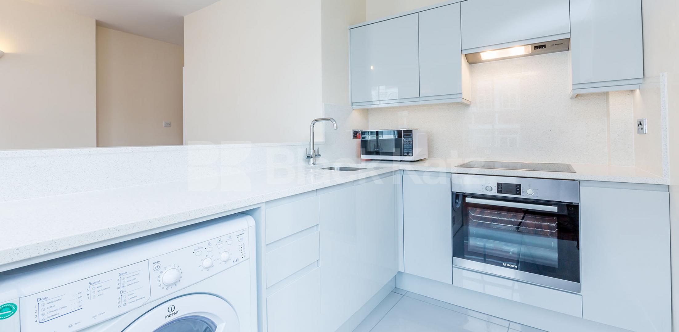			LUXURY TWO BED!, 2 Bedroom, 1 bath, 1 reception Flat			 Tottenham Crt Road, WEST END
