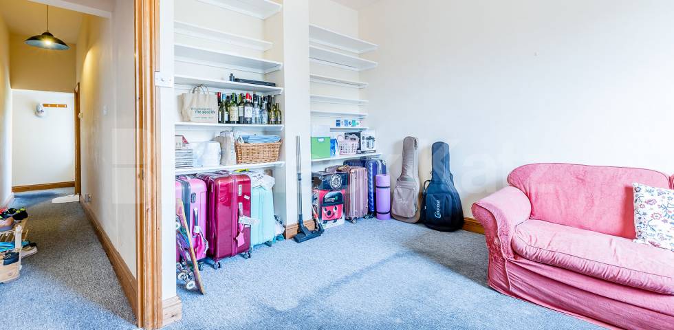 			Lovely 2 Bed In Central Crouch End, 2 Bedroom, 1 bath, 1 reception Flat			 Middle Lane, CROUCH END