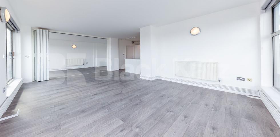 			LARGE 2 BEDROOM FLAT WITH PRIVATE TERRACE PENTHOUSE, 3 Bedroom, 1 bath, 1 reception Penthouse			 ABILITY VIEW-KINGSLAND ROAD, DALSTON/HAGGERSTON