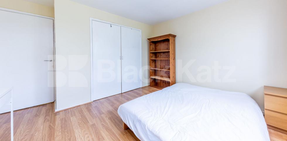 			Amazing 4 Bedroom Town House, 4 Bedroom, 1 bath, 1 reception House			 Minster Walk, Crouch End