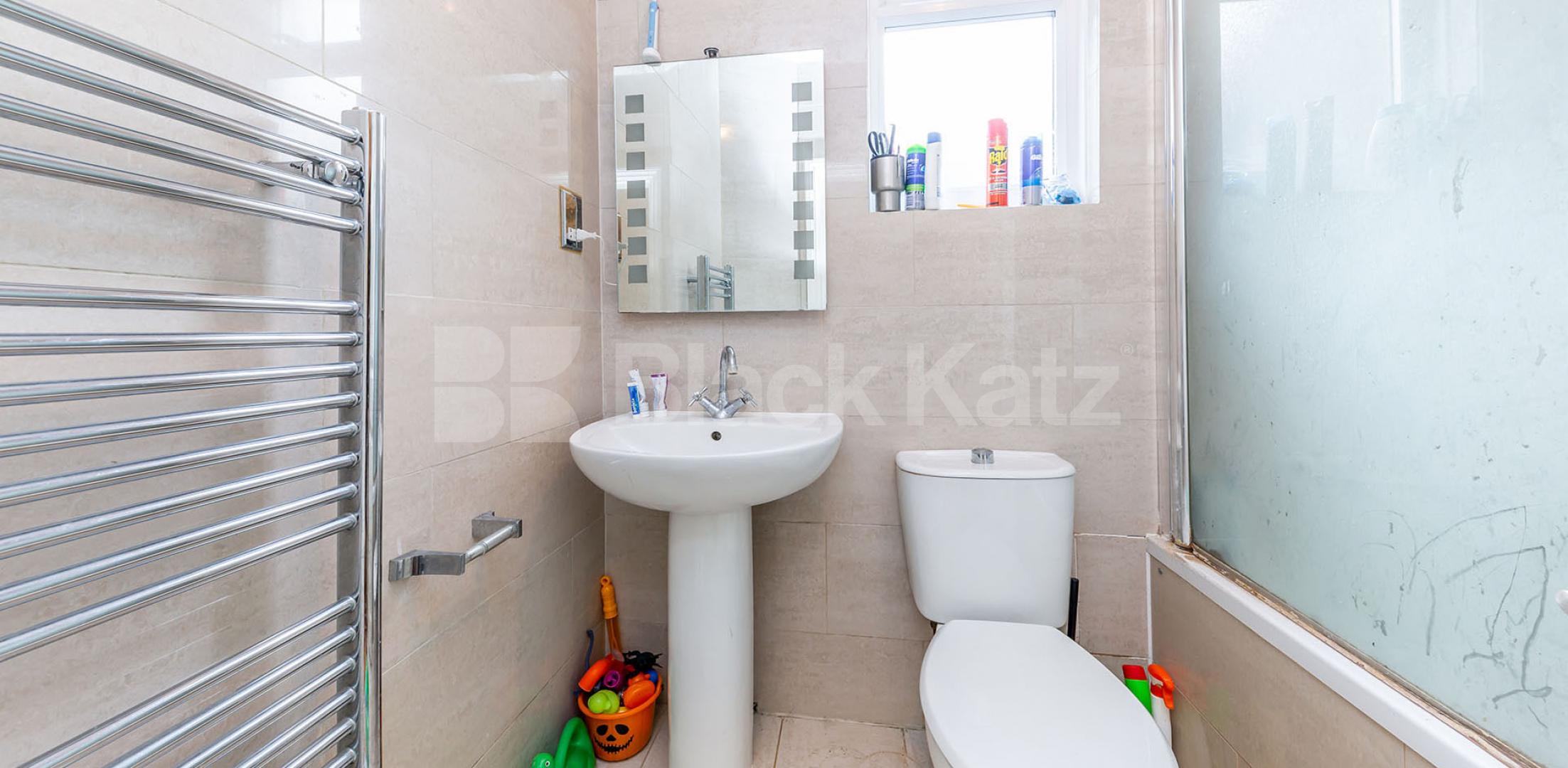 			2 Bedroom, 1 bath, 1 reception Flat			 Crouch Hill, Crouch End