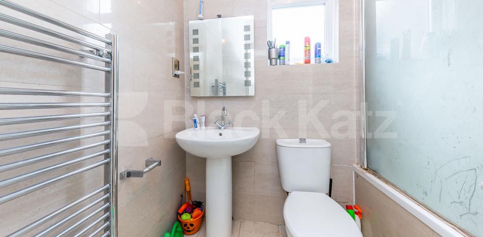 			2 Bedroom, 1 bath, 1 reception Flat			 Crouch Hill, Crouch End