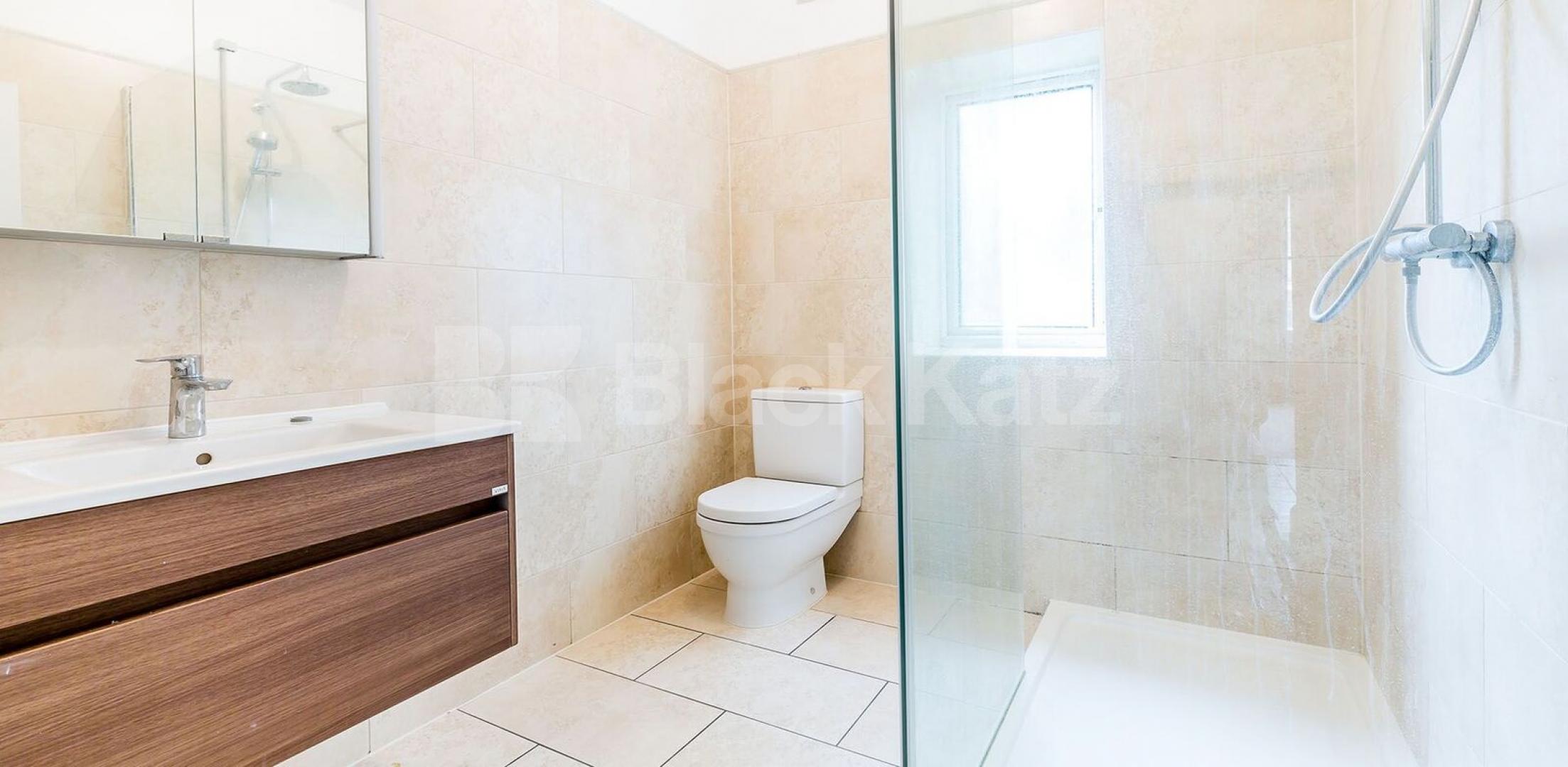 			2 Bedroom, 1 bath, 1 reception Flat			 Digby Crescent , FINSBURY PARK-CLISSOLD PARK-HIGHBURY