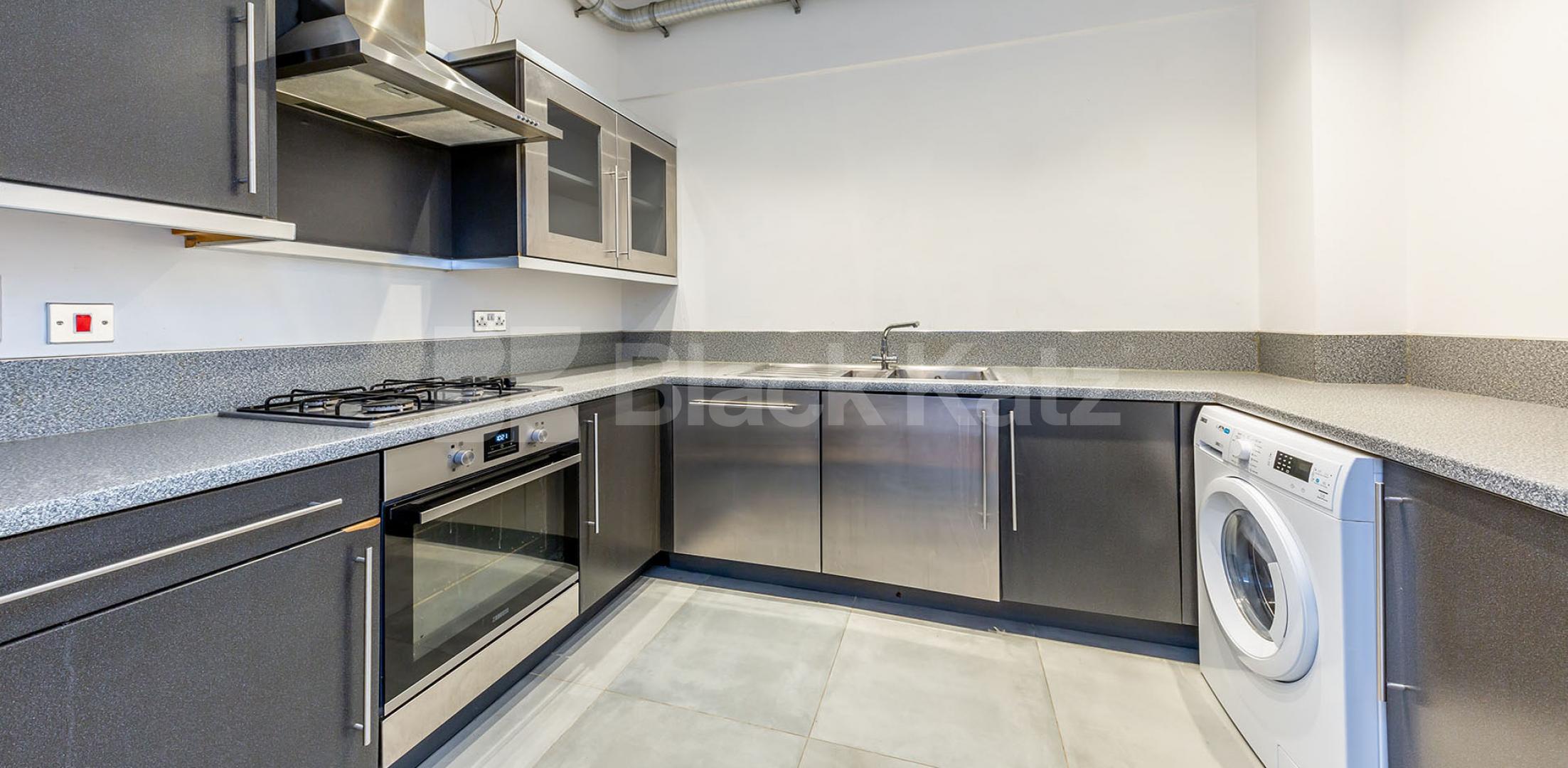 			2 Bedroom, 1 bath, 1 reception Apartment			 GROVE HOUSE-TUDOR ROAD, HACKNEY-BETHNAL GREEN-LONDON FIELDS