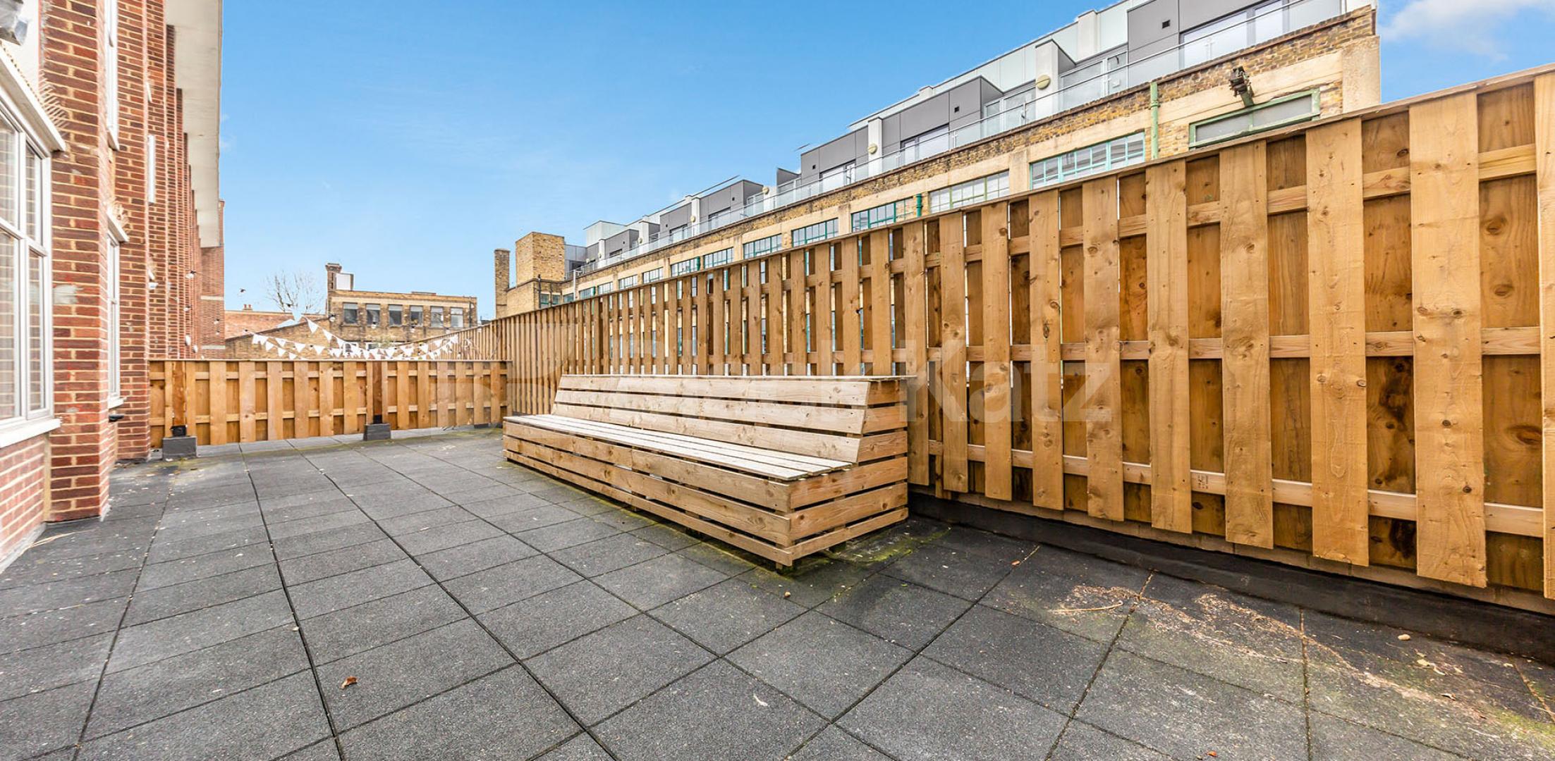 			2 Bedroom, 1 bath, 1 reception Apartment			 GROVE HOUSE-TUDOR ROAD, HACKNEY-BETHNAL GREEN-LONDON FIELDS