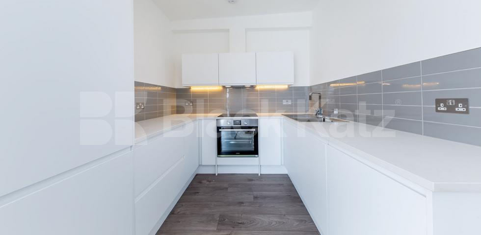 			VIRTUAL TOUR AVAILABLE!, 2 Bedroom, 1 bath, 1 reception Apartment			 GROVE HOUSE-TUDOR ROAD, HACKNEY-BETHNAL GREEN-LONDON FIELDS