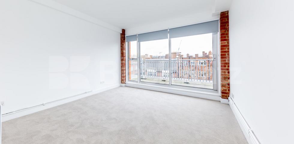 			NEWLY RENOVATED 2 BED, 2 Bedroom, 1 bath, 1 reception Apartment			 GROVE HOUSE-TUDOR ROAD, HACKNEY-BETHNAL GREEN-LONDON FIELDS