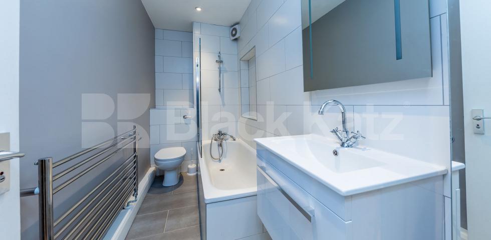 			New Instruction, 2 Bedroom, 1 bath, 1 reception Flat			 Highbury Hill, HIGHBURY N5