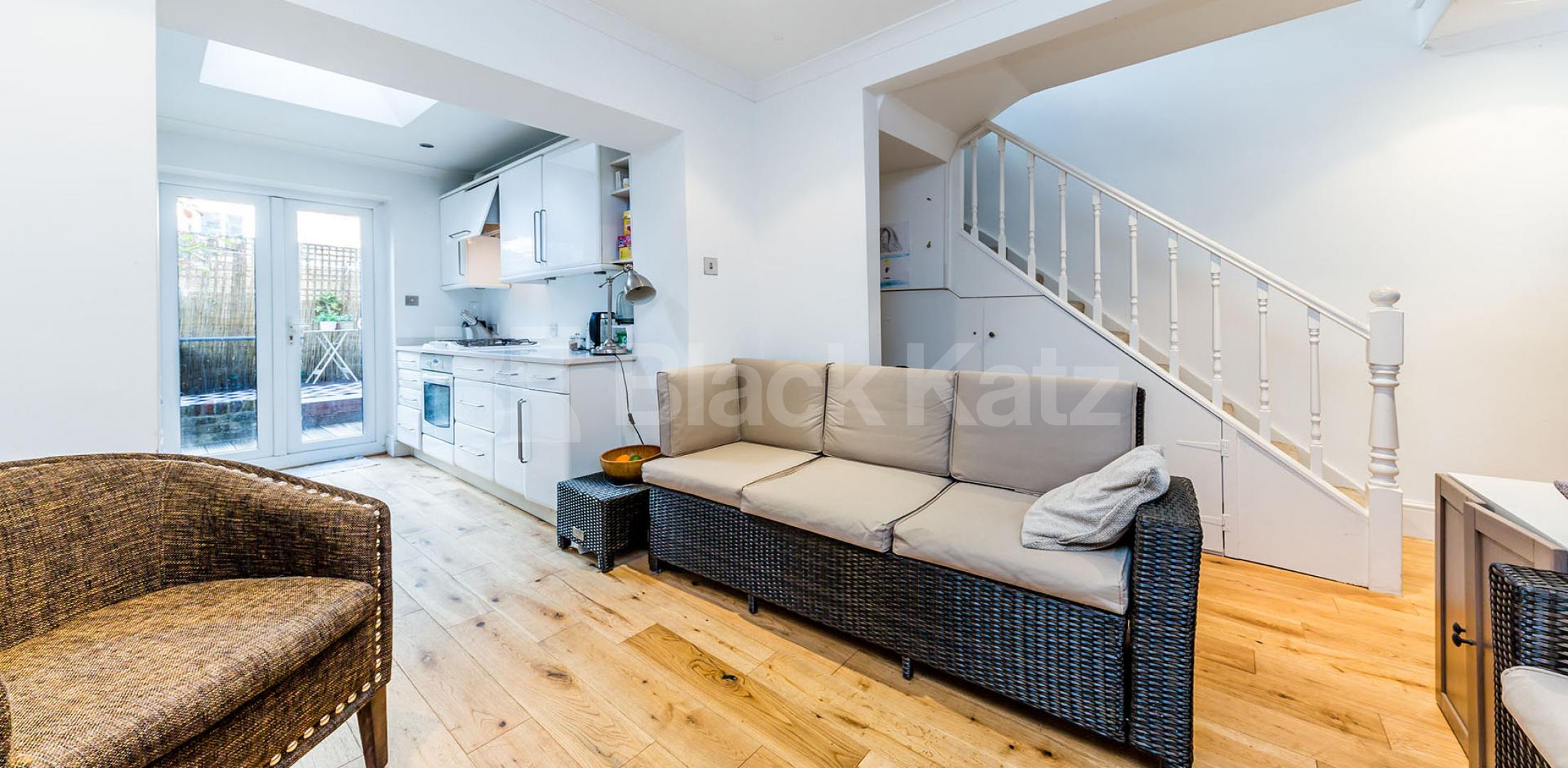 			New Instruction, 2 Bedroom, 1 bath, 1 reception Ground Floor Maisonette			 Elmore Street, ISLINGTON