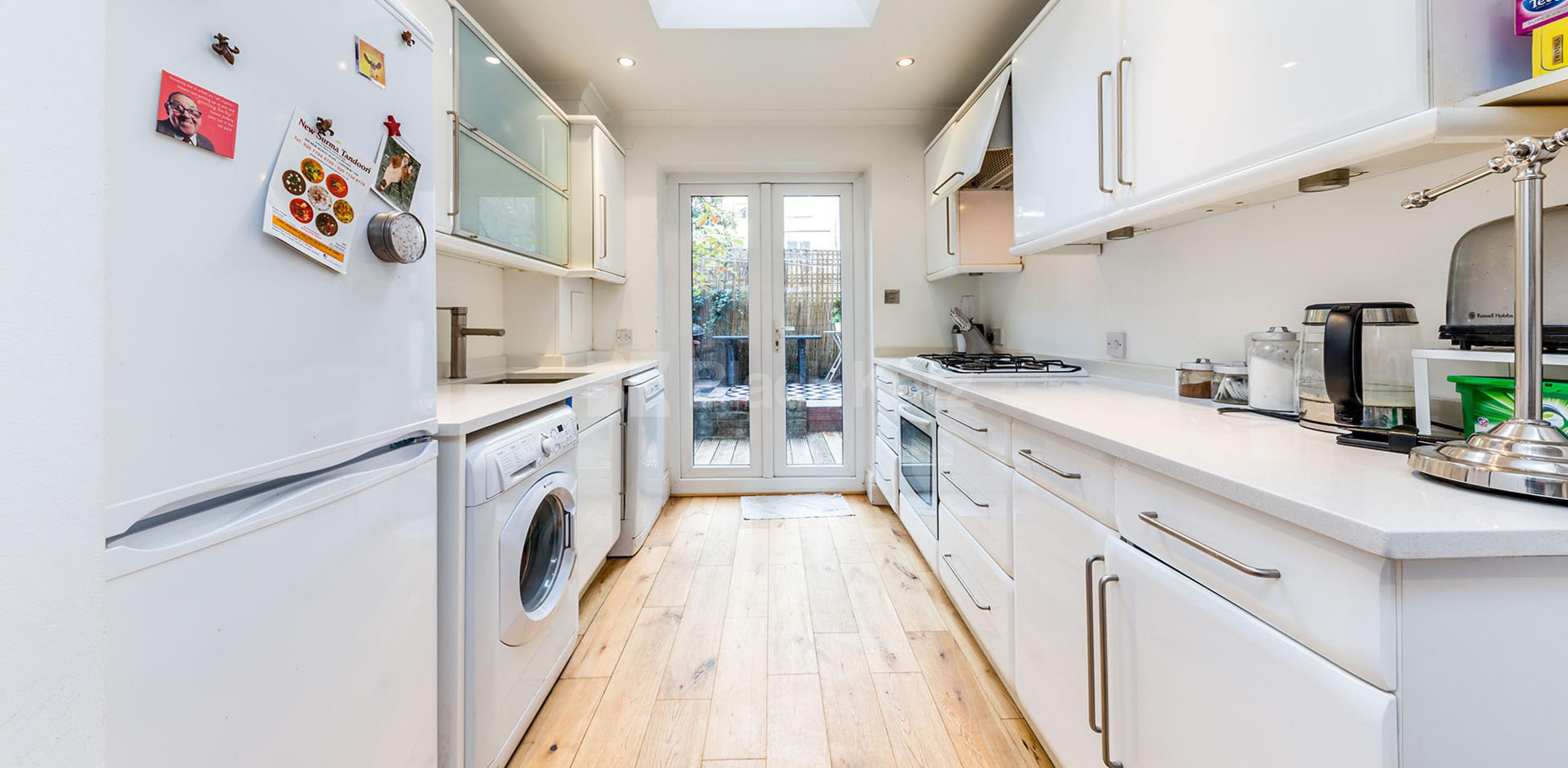 			New Instruction, 2 Bedroom, 1 bath, 1 reception Ground Floor Maisonette			 Elmore Street, ISLINGTON N1