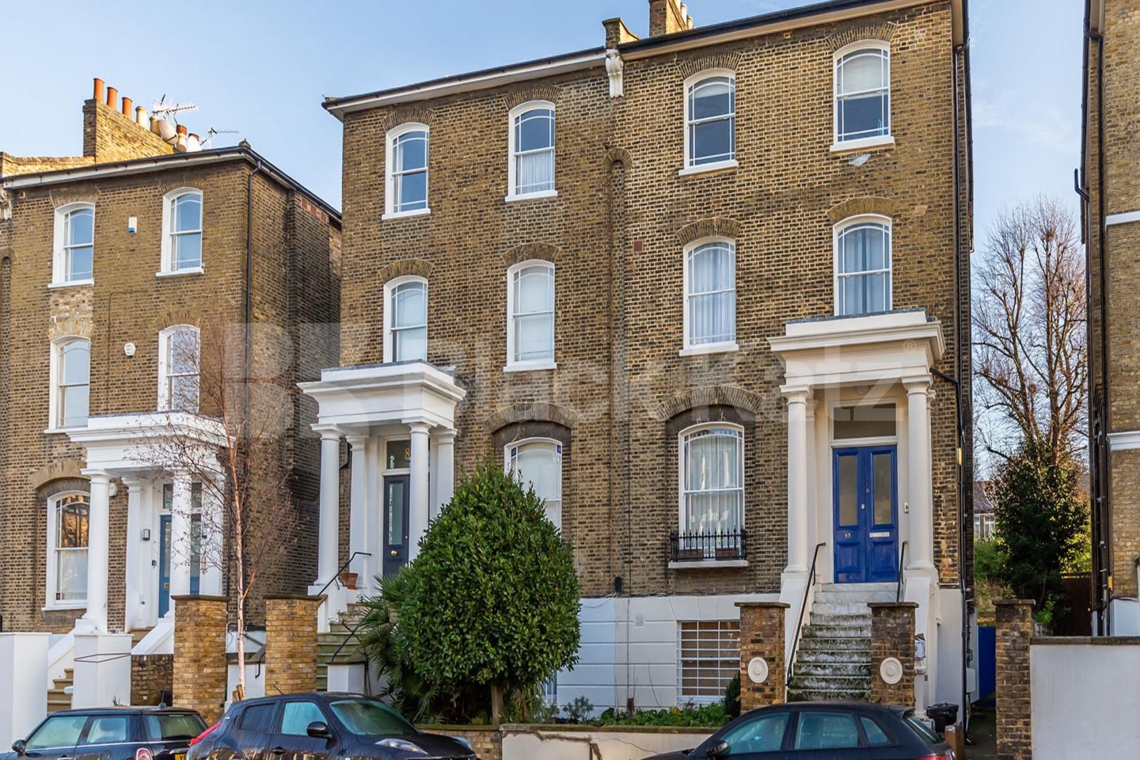 Spacious one bedroom property on the top floor of a conversion Highbury Hill, Highbury