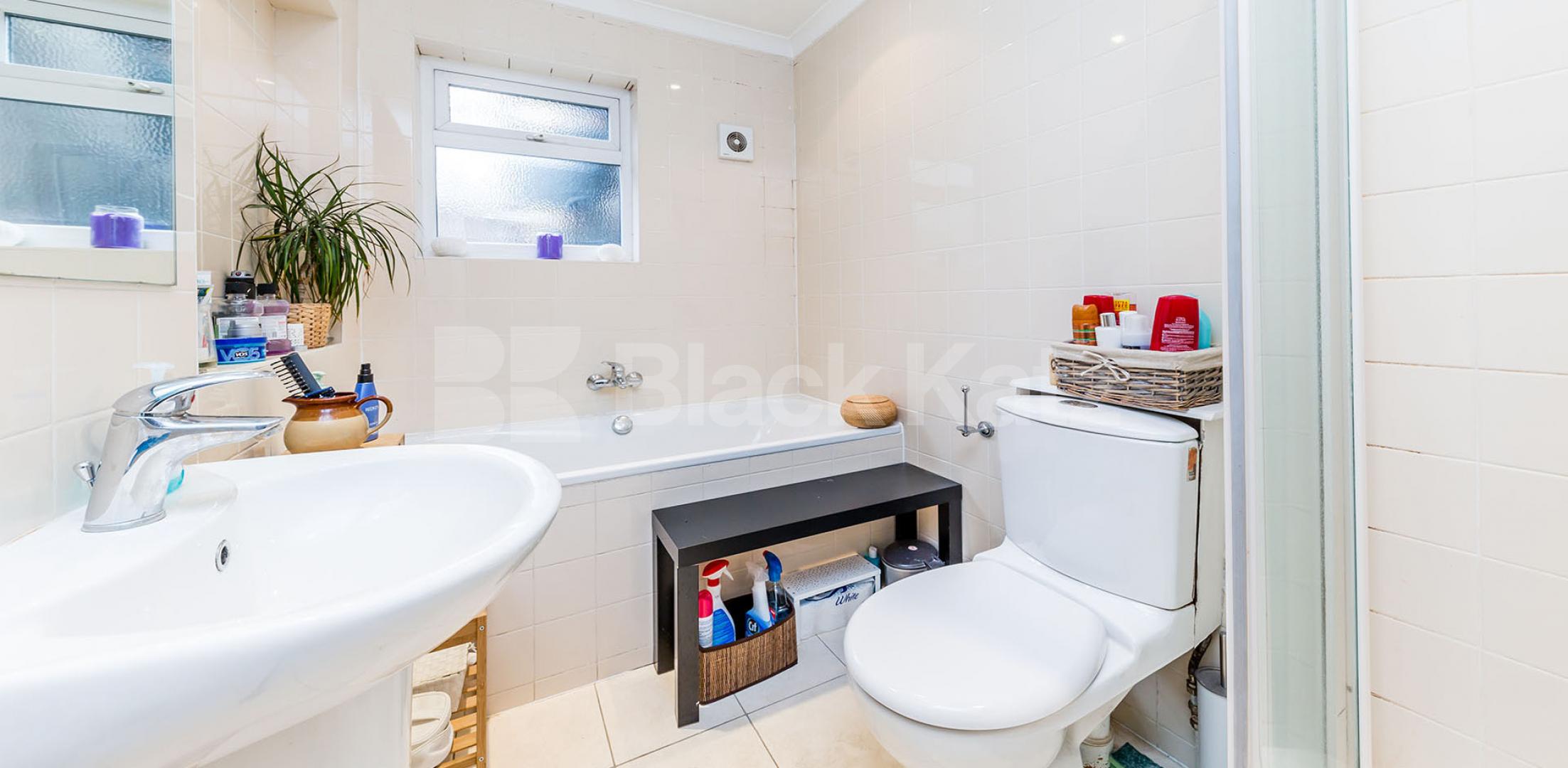 			New Instruction, 2 Bedroom, 1 bath, 1 reception Ground Floor Maisonette			 Elmore Street, ISLINGTON