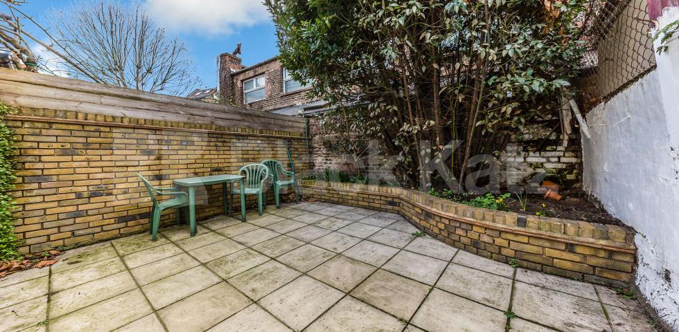 			NEW INSTRUCTION!, 2 Bedroom, 1 bath, 1 reception Apartment			 Horsell Road N5, HOLLOWAY-HIGHBURY ISLINGTON