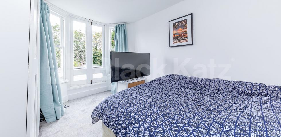 			3 Bedroom, 1 bath, 1 reception Flat			 Whittington Road, Bounds Green