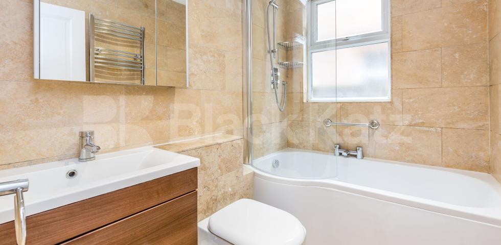 			2 Bedroom, 1 bath, 1 reception Ground Floor Flat			 Nightingale Lane, Crouch End/Hornsey