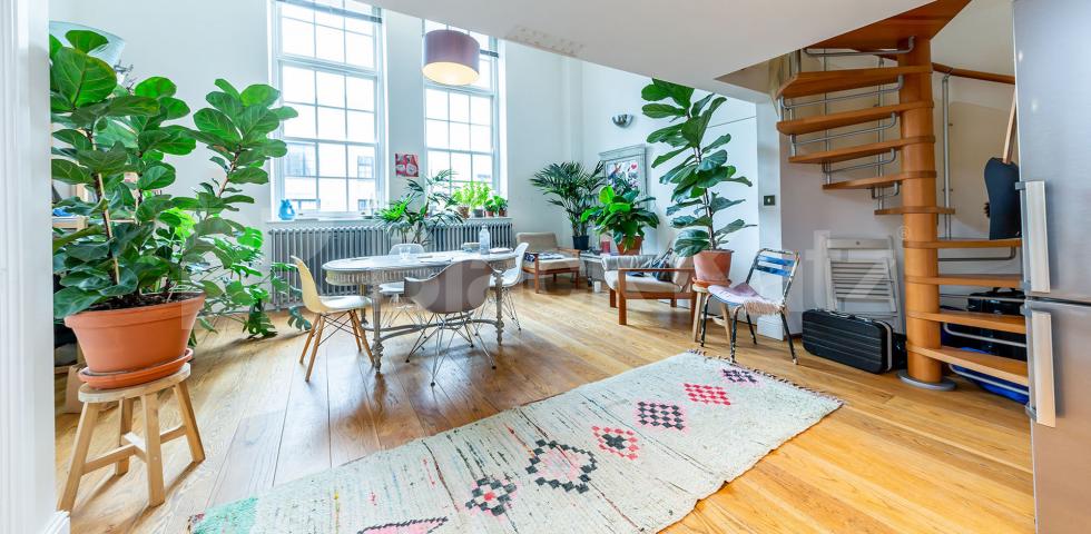 			2 BED SCHOOL CONVERSION WITH MEZZANINE! , 2 Bedroom, 1 bath, 1 reception Flat			 Teesdale Close-Minstrel Court, BETHNAL GREEN