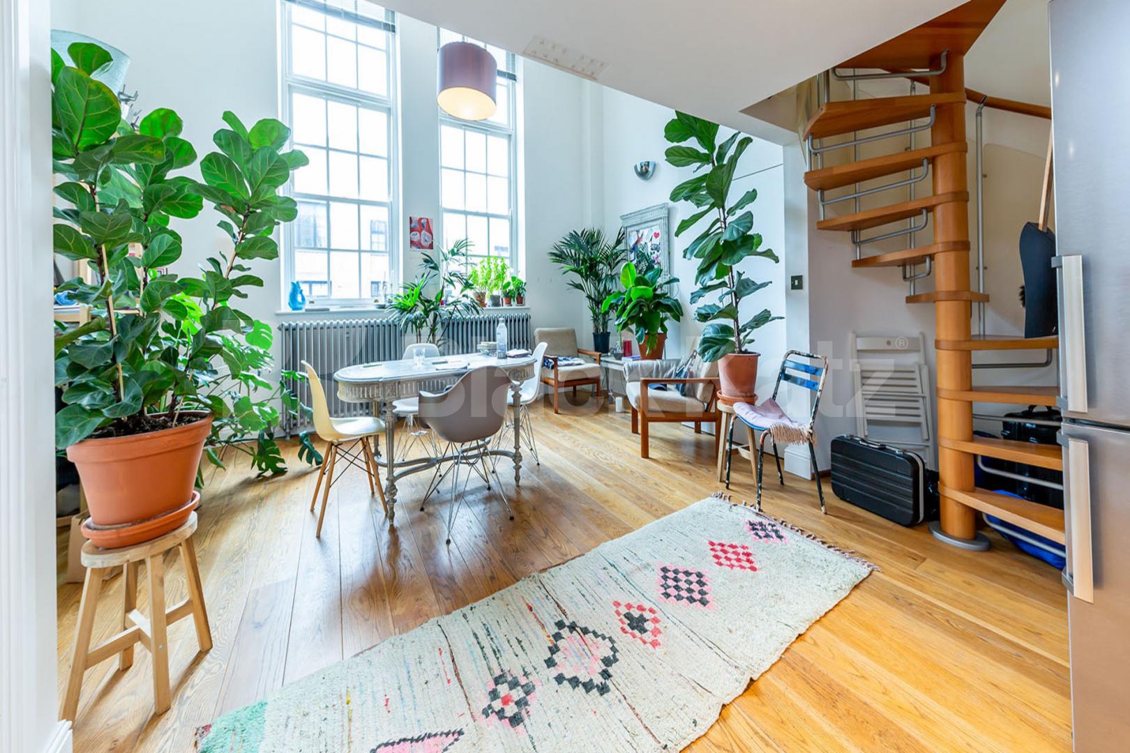 Located within a converted school is this spectacular split level 2 bedroom  Teesdale Close-Minstrel Court, Bethnal Green 