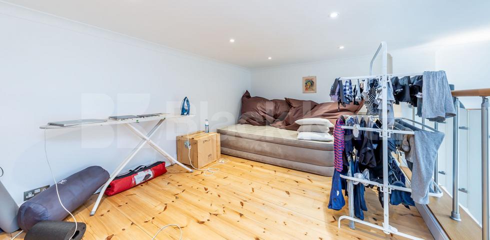 			2 BED SCHOOL CONVERSION WITH MEZZANINE! , 2 Bedroom, 1 bath, 1 reception Flat			 Teesdale Close-Minstrel Court, BETHNAL GREEN