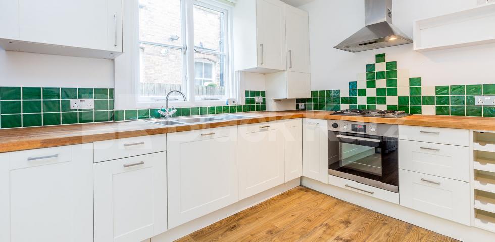 			2 Bedroom, 1 bath, 1 reception Ground Floor Flat			 Nightingale Lane, Crouch End/Hornsey