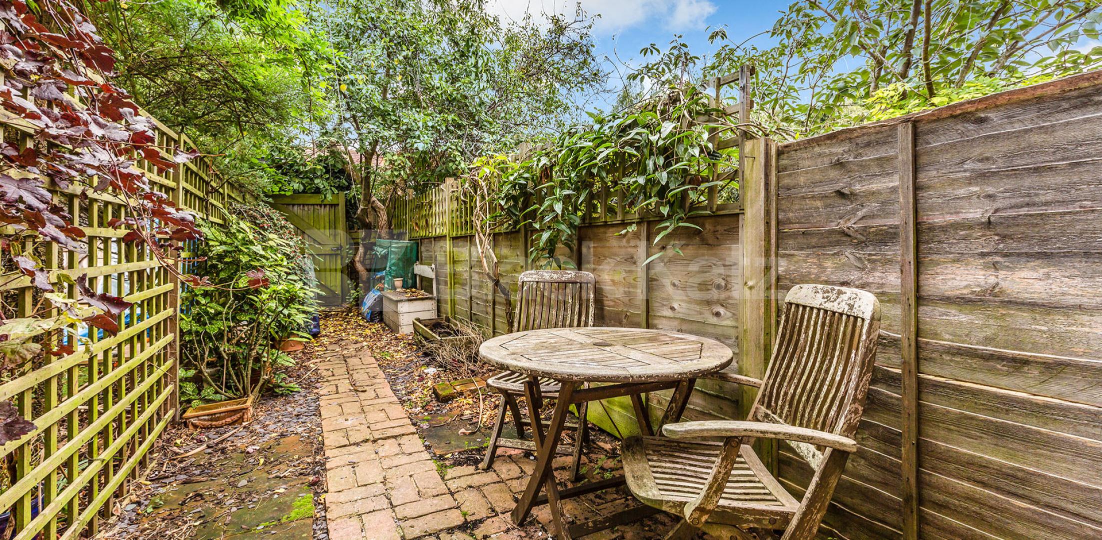 			2 Bedroom, 1 bath, 1 reception Ground Floor Flat			 Nightingale Lane, Crouch End/Hornsey