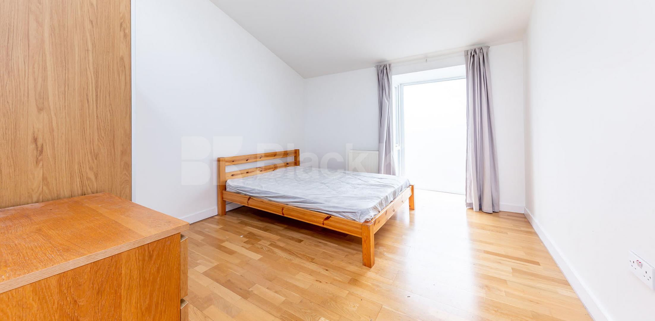 			NEW INSTRUCTION!, 2 Bedroom, 1 bath, 1 reception Flat			 Blackstock Road, HIGHBURY