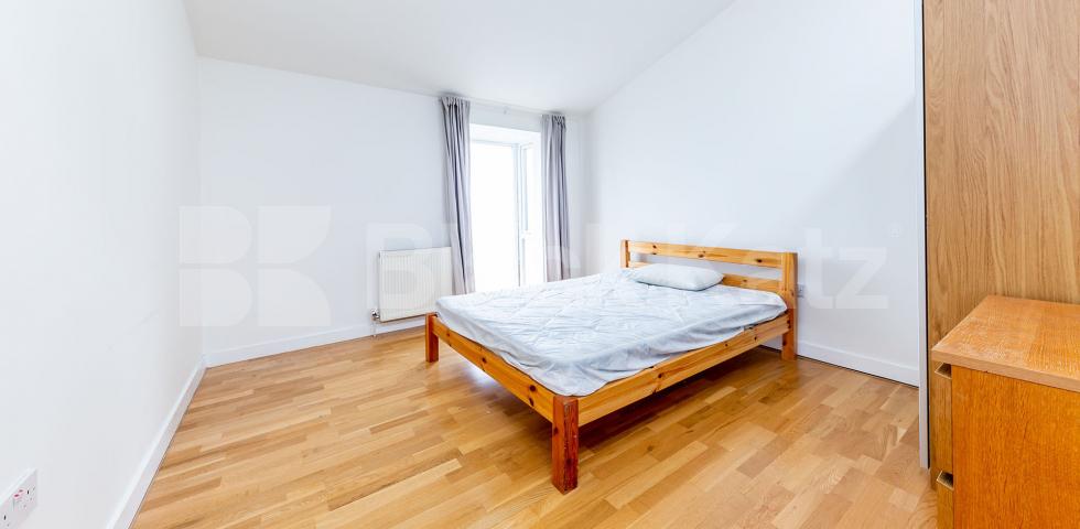 			NEW INSTRUCTION!, 2 Bedroom, 1 bath, 1 reception Flat			 Blackstock Road, HIGHBURY