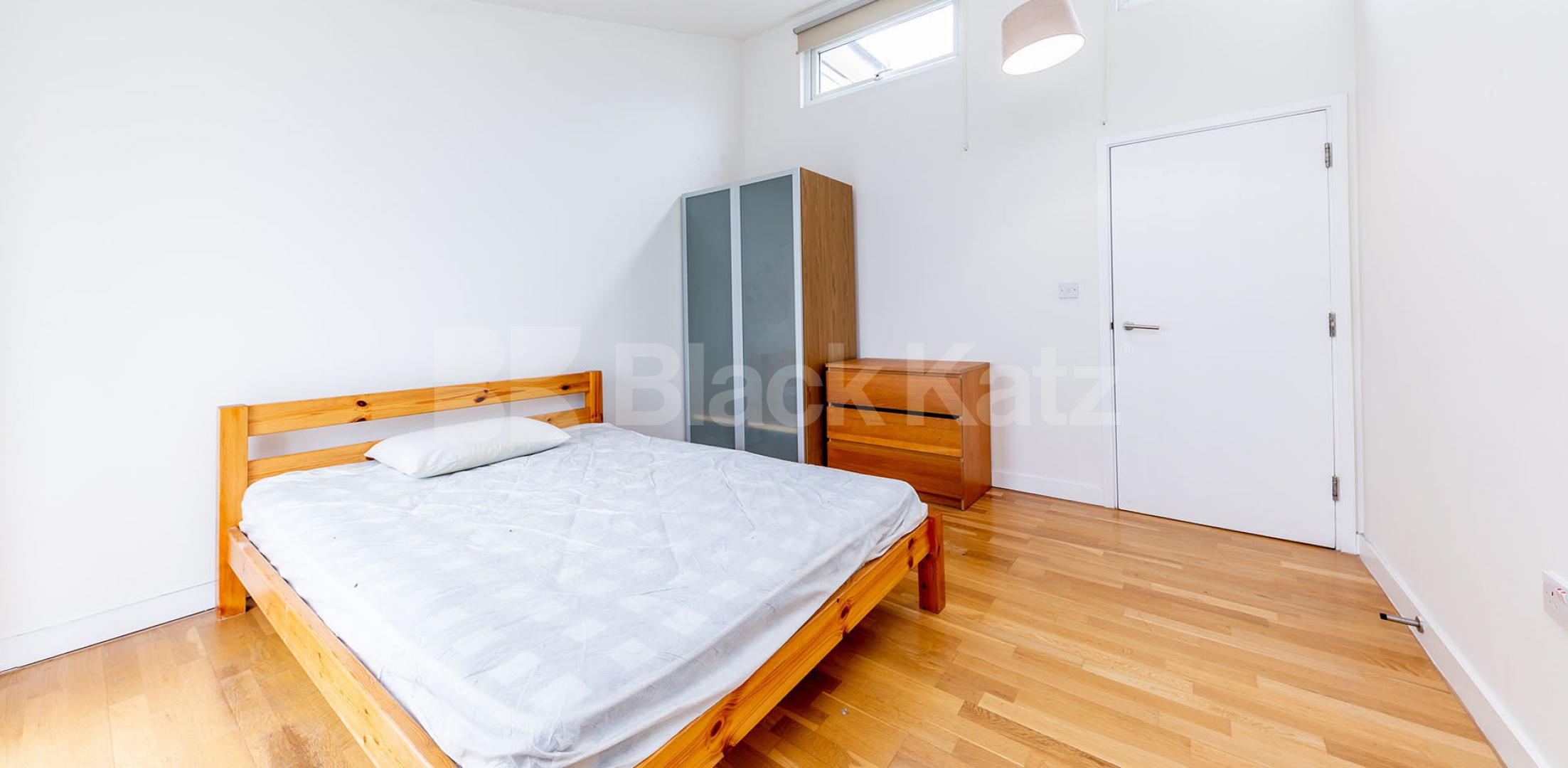 			NEW INSTRUCTION!, 2 Bedroom, 1 bath, 1 reception Flat			 Blackstock Road, HIGHBURY