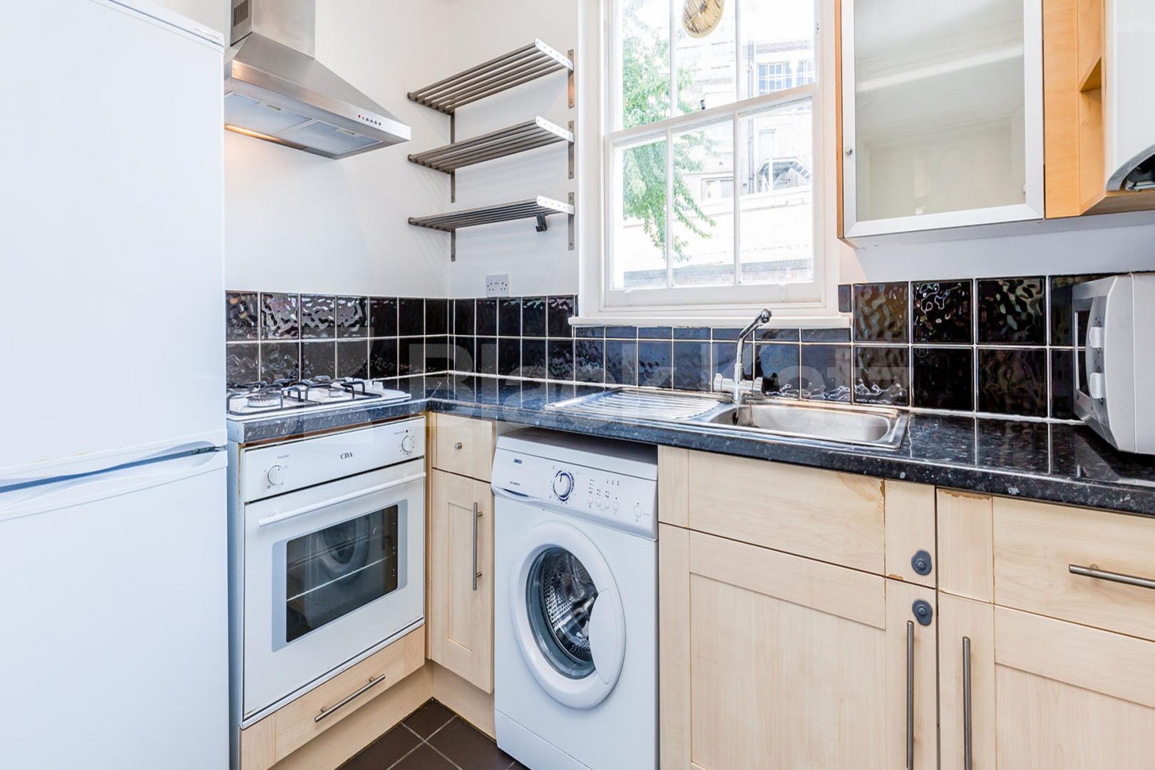 Located in Highbury is this lovely 1 bedroom split level property Benwell Road, Holloway
