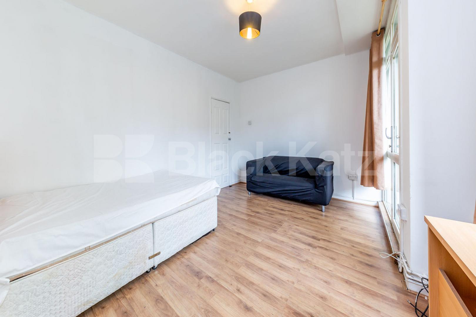 			4 Bedroom, 1 bath, 1 reception Flat			 Agdon Street, Clerkenwell