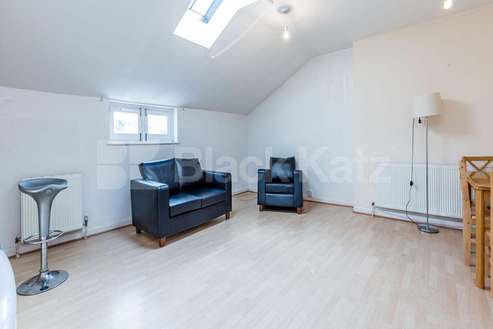 Located in Central Hackney a top floor 2 bedroom close to amenities Mare Street , Hackney