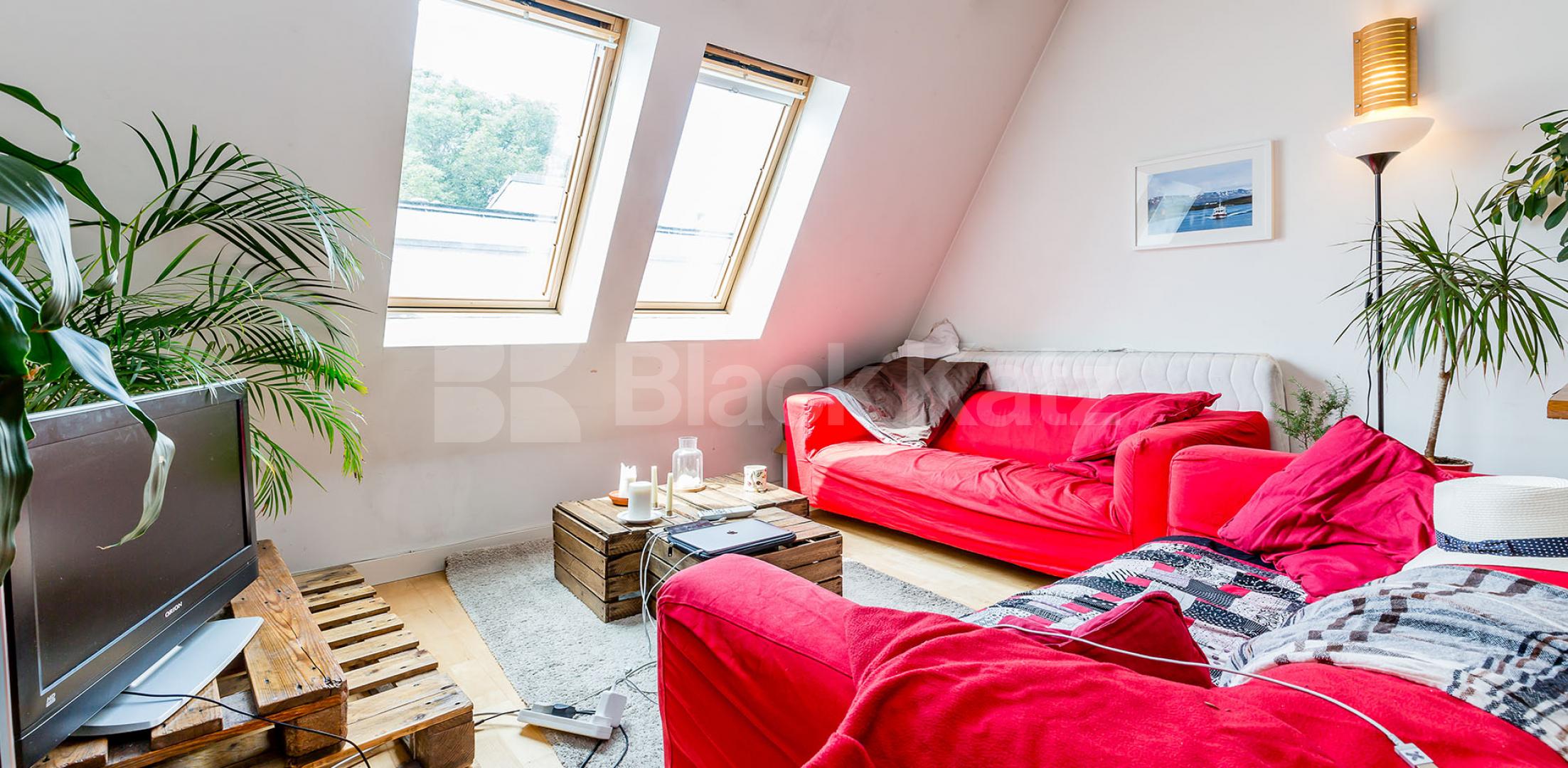 Ample parking facilities 2 Bedroom, Furnished Flat in Red Square