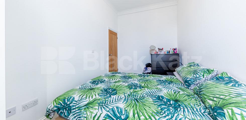 			VIRTUAL TOUR AVAILABLE!, 1 Bedroom, 1 bath, 1 reception Apartment			 Huddleston Road , TUFNELL PARK N7