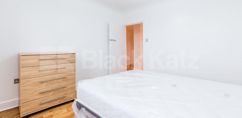 			NEW INSTRUCTION!, 2 Bedroom, 1 bath, 1 reception Flat			 Bennett Crt Axminster Road, HOLLOWAY