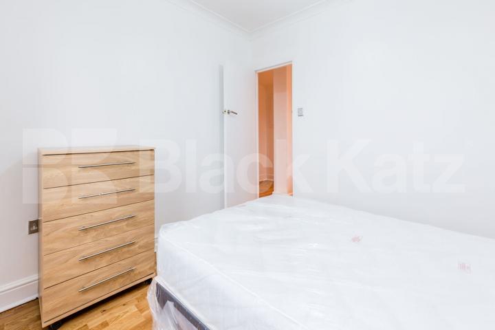 2 bedroom property minutes to Archway Station on the Northern Line Pemberton Gardens, Archway 