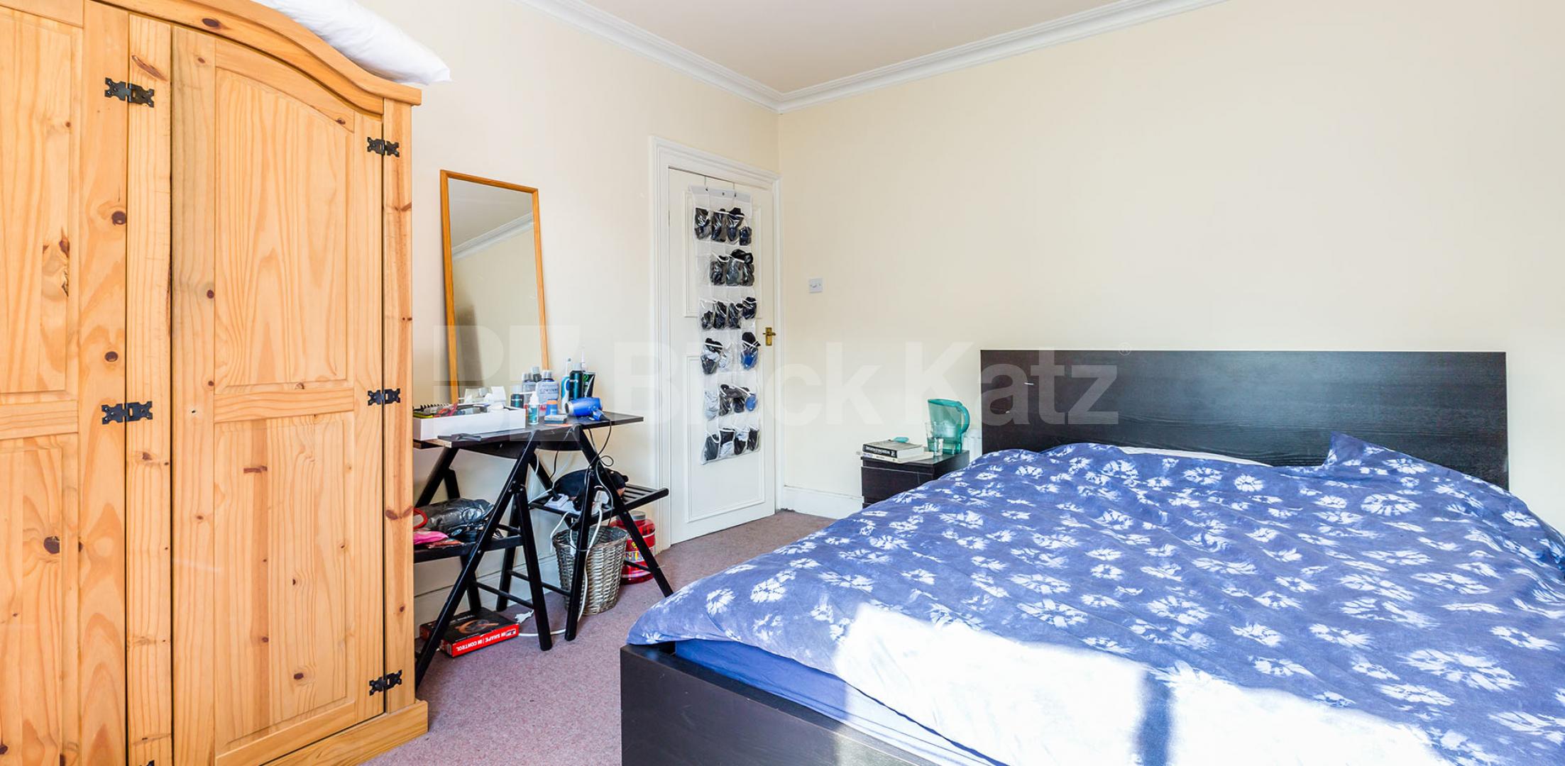 			Fantastic Large Split Level Flat, 3 Bedroom, 1 bath, 1 reception Flat			 Palace Gates Road, ALEXANDRA PALACE
