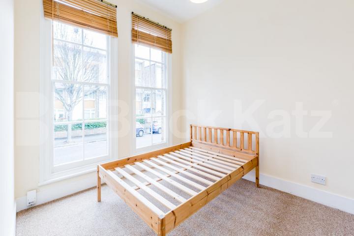 2 bedroom 2 bathroom spacious property located in De Beauvoir  Buckingham Road, De Beauvoir Town