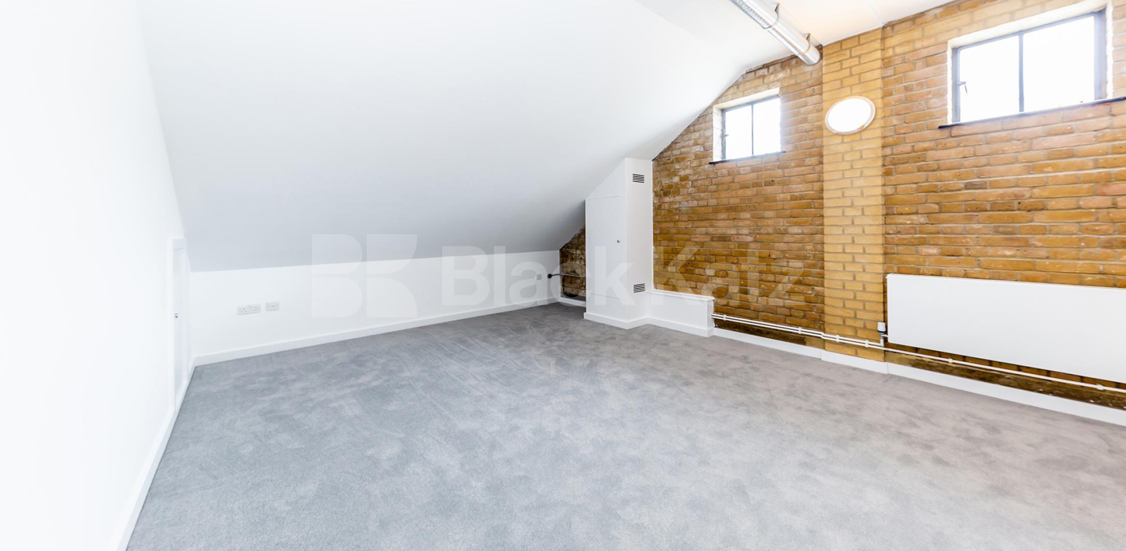 			2 Bedroom, 2 bath, 1 reception Apartment			 SPRINGFIELD HOUSE LOFTS-TYSSEN STREET, DALSTON/HAGGERSTON